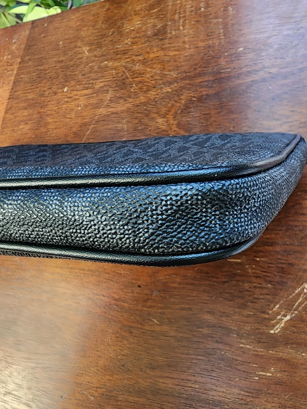 Michael Kors Connie Padded Laptop Sleeve Case Black Gray Signature MK